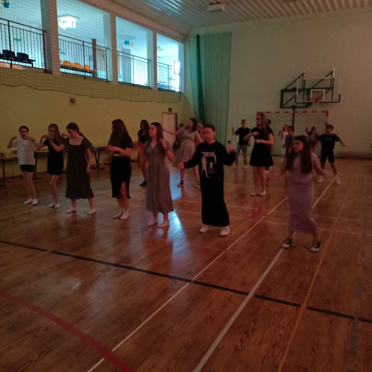 Dyskoteka klas IV - VIII