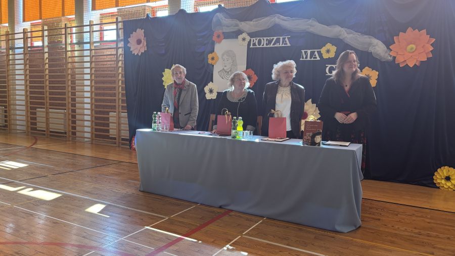 Poezja ma głos – spotkanie z Grupą Poetycka "Błysk" z okazji Światowego Dnia Poezji